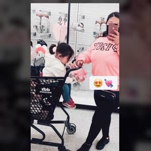 Meet your Posher, María